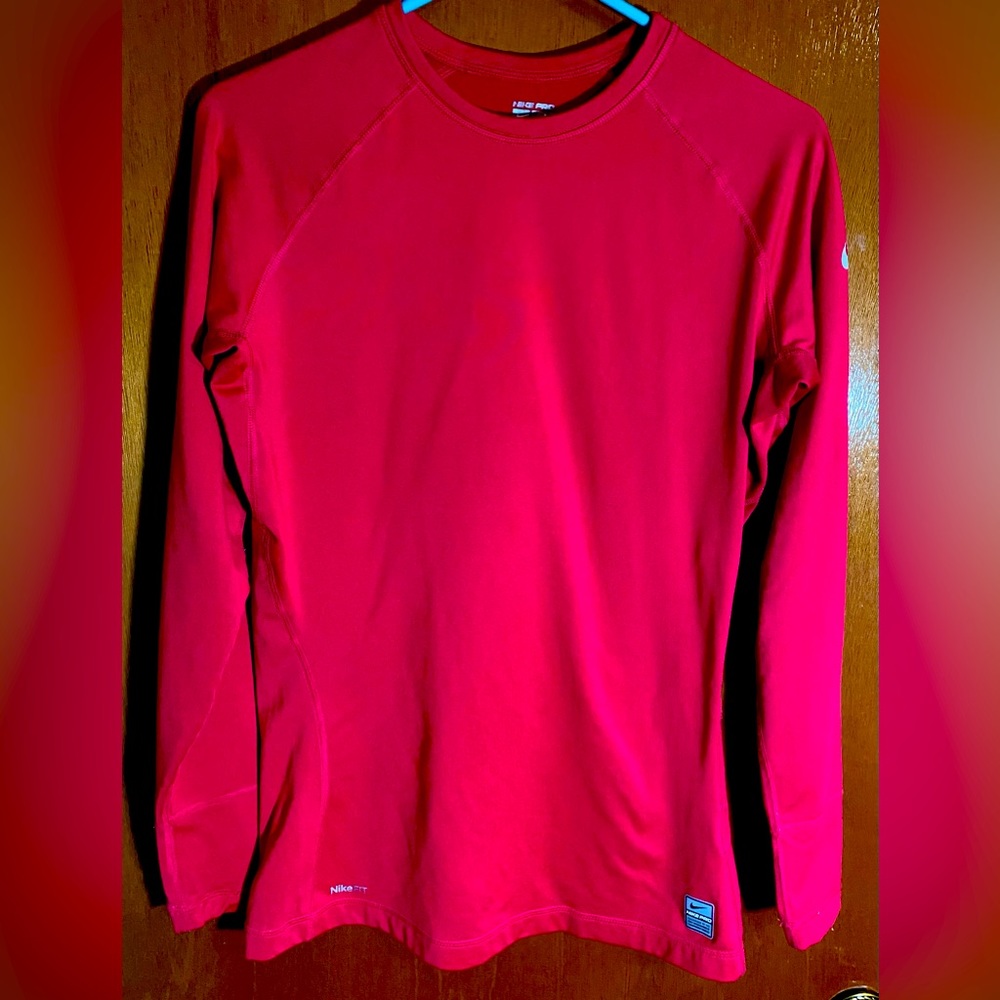 Women’s Nike Pro Fit Athletic Long Sleeved Shirt Red Size Large 12-14